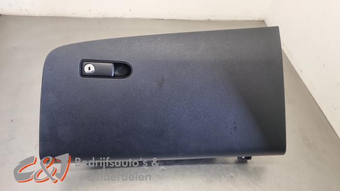 Dashboardkastje van een Mercedes Vito, Gebruikt, -, Ophalen of Verzenden, -