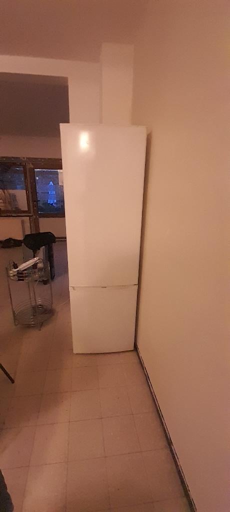 Friego met diefries, Ophalen, 75 tot 100 liter, Met aparte vriezer, Zo goed als nieuw