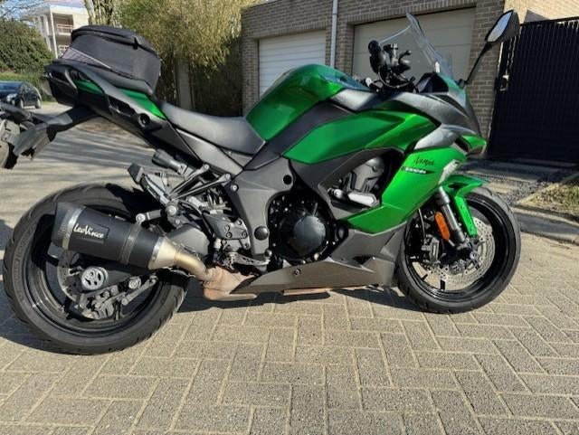 Kawasaki Ninja 1000sx met Touring pakket, Motoren, Motoren | Kawasaki, 4 cilinders, Particulier, Handvatverwarming, Meer dan 35 kW
