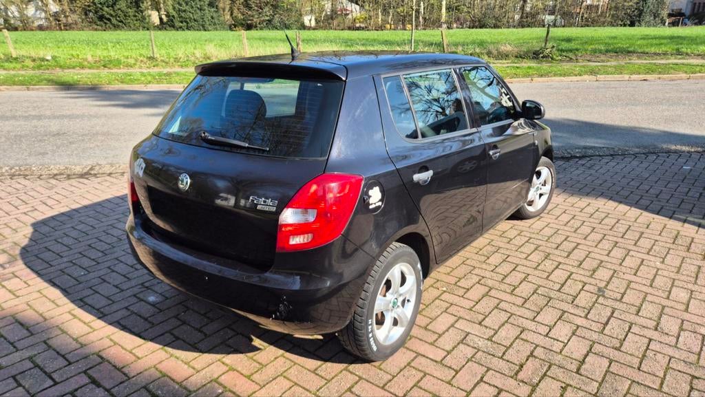 Skoda Fabia II 1.2 2009 Essence euro 4, Autos, Achat, Boîte manuelle, Electronic Stability Program (ESP), 5 portes