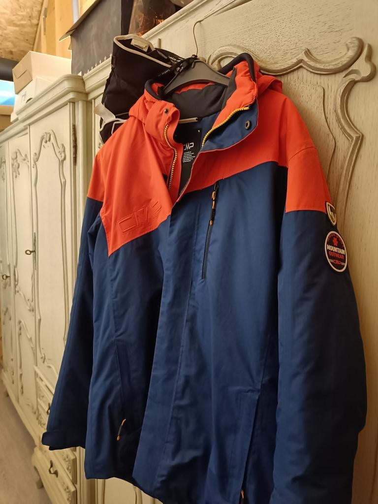 jas CMP 176 jaar: 25 euro in goede staat / broek 152-158, Kleding | Heren, Ophalen, Gedragen, Broek