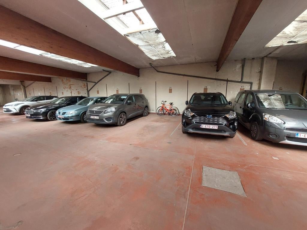 Parking, place de parking pour motos, place de parking pour, Immo, Gand