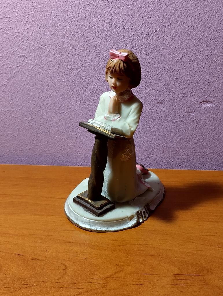 Petite fille communion vintage année 90, Enlèvement