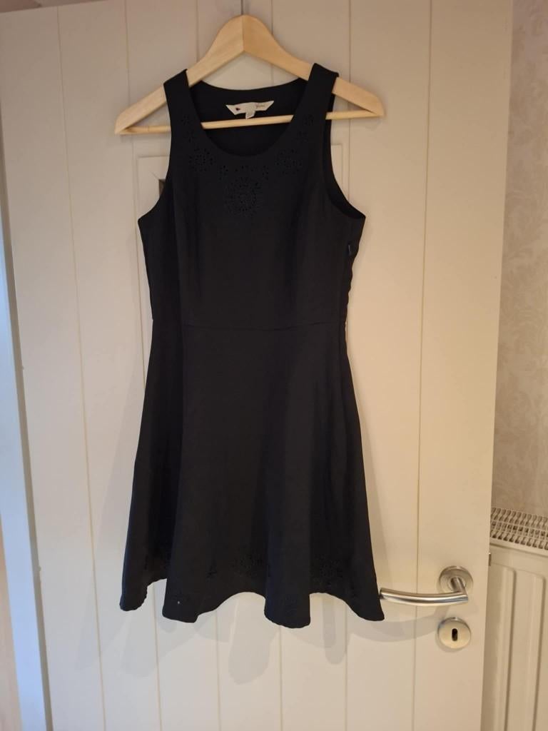 zwart kleed yumi m38, Kleding | Dames, Jurken, Maat 38/40 (M), Zwart, Ophalen of Verzenden, Zo goed als nieuw