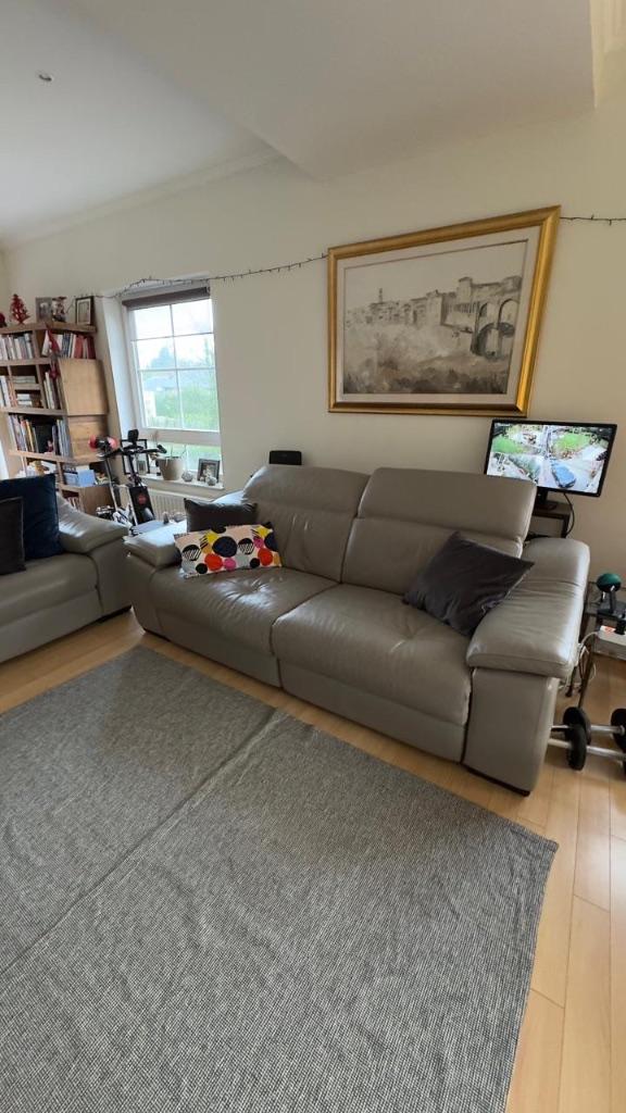 Lederen banken — 2 en 3 stoelen met elektrische relaxbank, Ophalen, 250 tot 300 cm, Gebruikt, 100 tot 125 cm