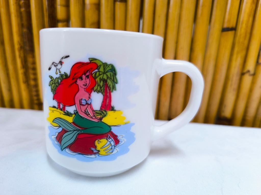 Tasse vintage Arcopal Ariel La Petite Sirène, Walt Disney, Enlèvement ou Envoi, Autres personnages, Utilisé, Autres types
