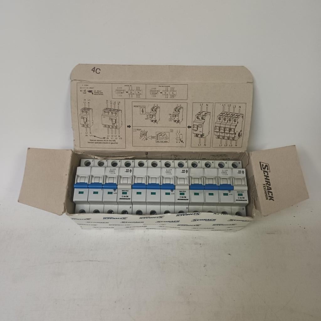 3x Schrack automaat C10/3N - 3P+N - 10A-4.5KA, Doe-het-zelf en Bouw, Ophalen of Verzenden
