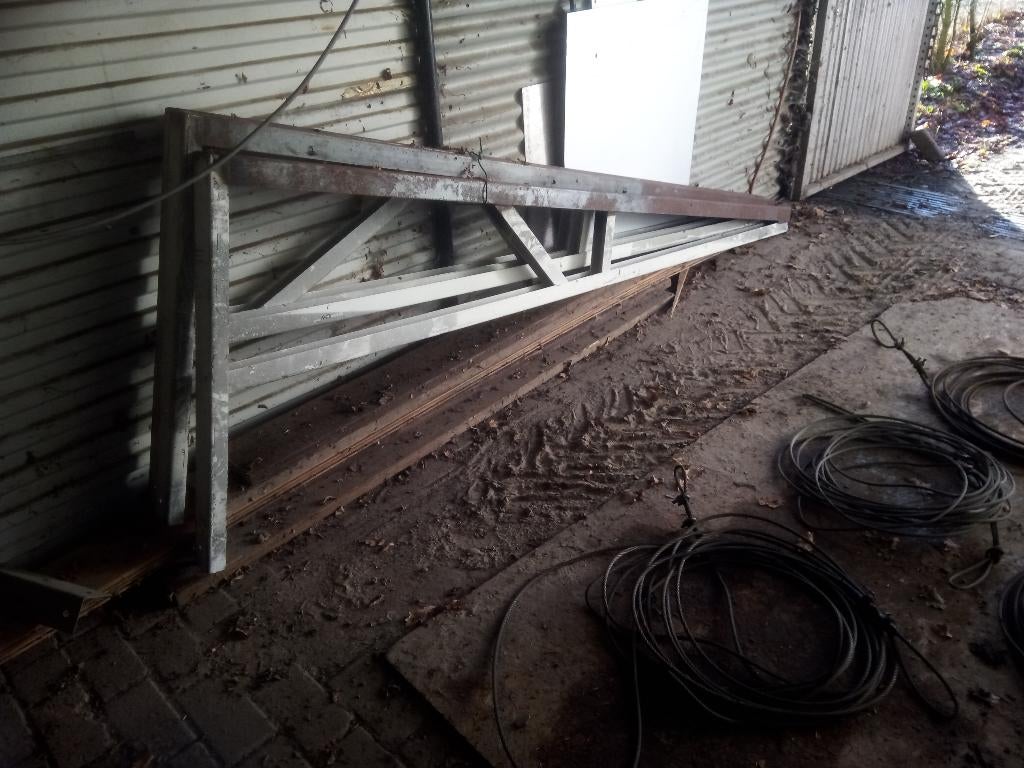 Ijzeren spanten, Doe-het-zelf en Bouw, Metalen, Ophalen, Zo goed als nieuw, IJzer