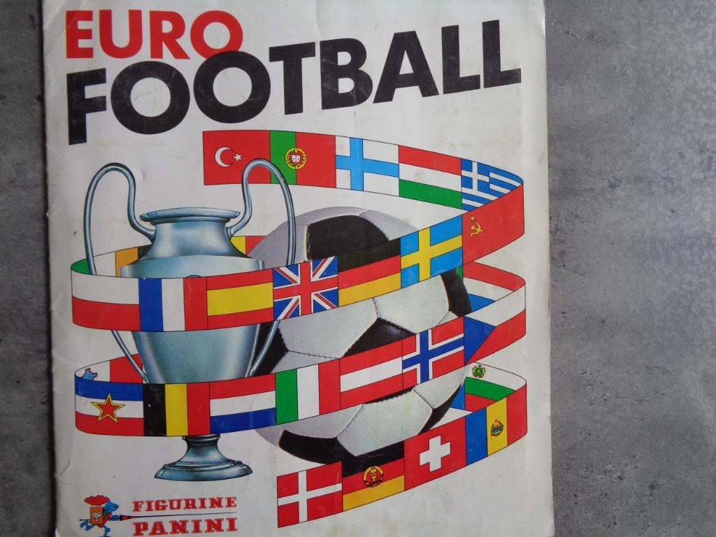 ALBUM D'AUTOCOLLANTS PANINI FOOTBALL EURO 1976/77 complet, Enlèvement ou Envoi, Comme neuf