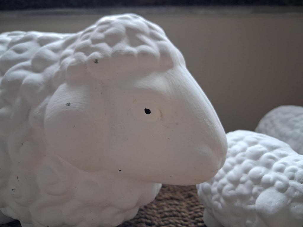 beelden schapen ev.voor kerststal lengte 22 cm hoogte 13 cm, Ophalen of Verzenden