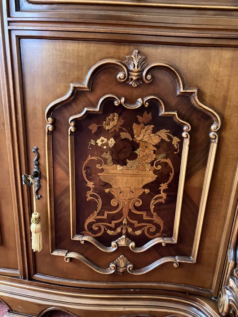 Eetkamer notelaar, dressoir, tafel en 4 stoelen, Antiek en Kunst, Antiek | Meubels | Kasten, Ophalen