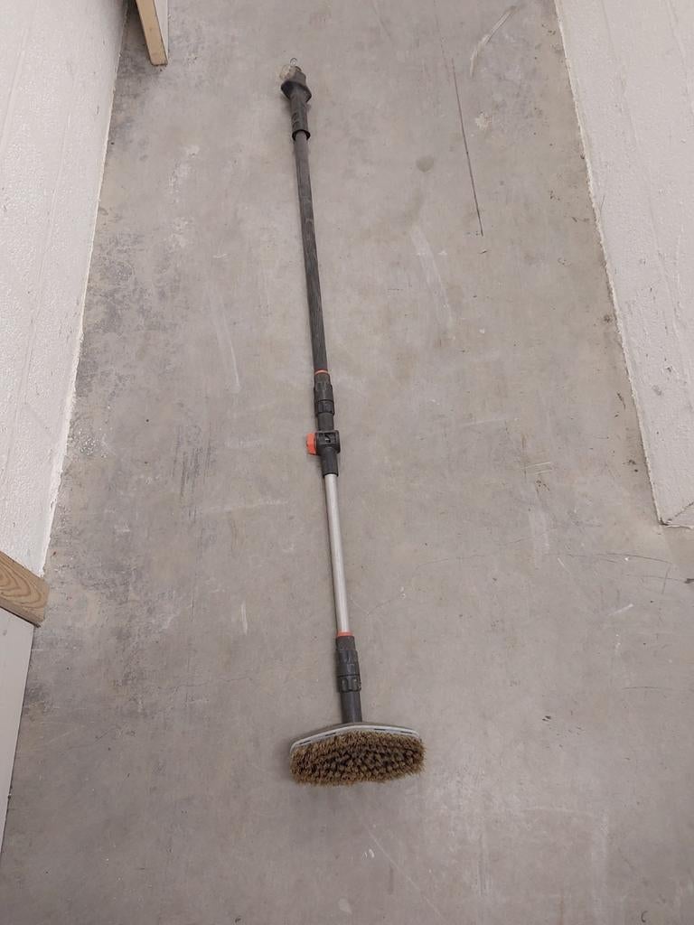 Brosse de lavage Gardena avec manche - Usagée, Enlèvement
