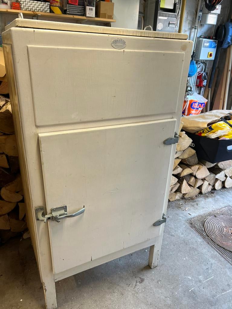 Authentieke oude ICEBERG-koelbox — jaren 30/40, Antiek en Kunst, Antiek | Meubels | Kasten, Ophalen