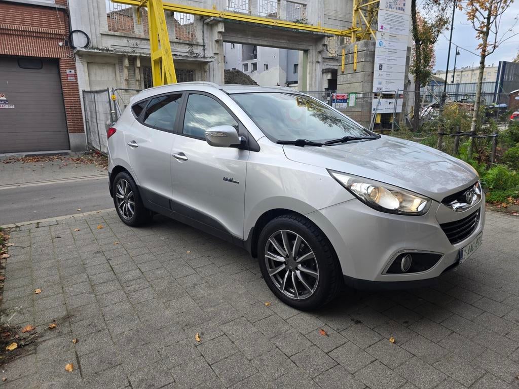 Hyundai ix35 1.7 diesel 85kw nav climat jantes allu cuir, Autos, Cuir, Achat, Entreprise, Boîte manuelle