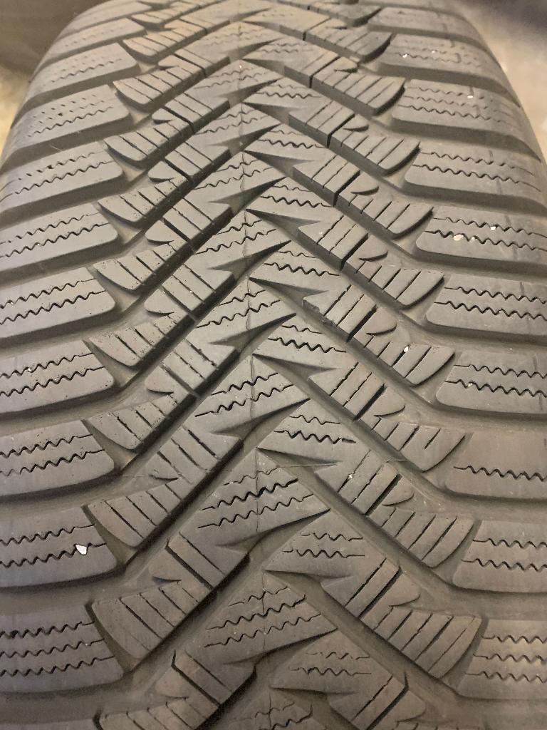 Pneus Hiver Laufenn, Véhicule de tourisme, Enlèvement, Utilisé, Pneus hiver