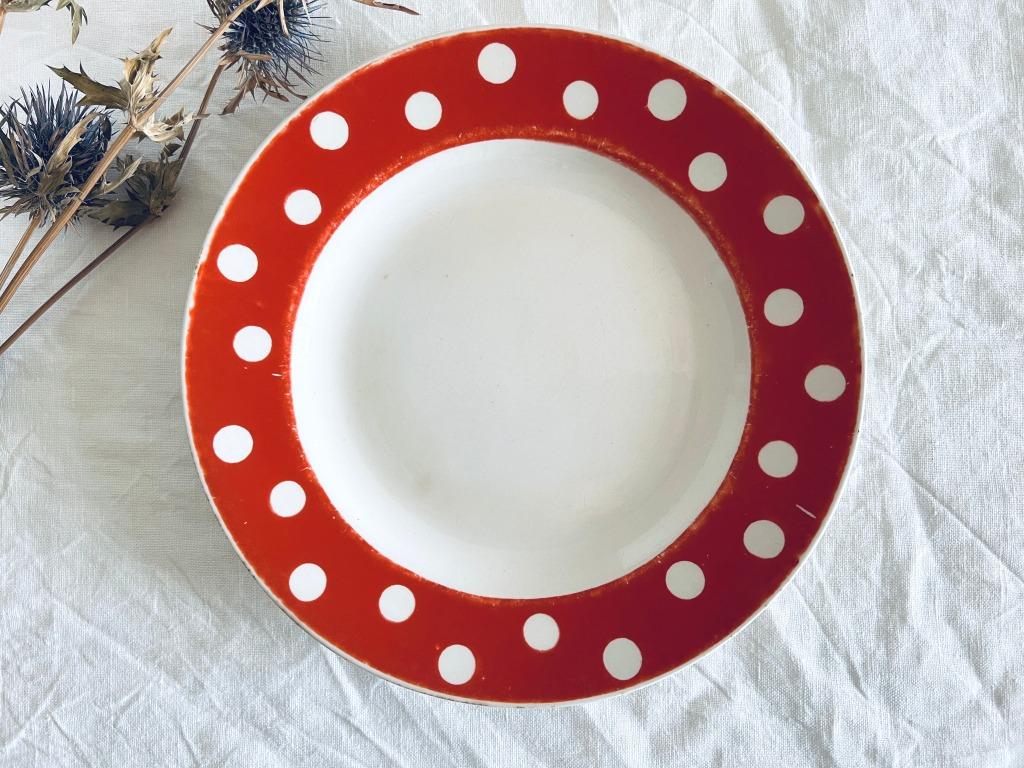 Assiette à dessert Boch Pastilles (rouge à pois blancs), Antiek en Kunst, Antiek | Servies los, Ophalen of Verzenden
