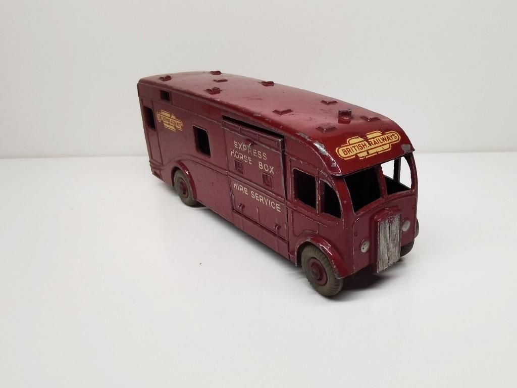 Vintage ERF EXPRESS HORSE DINKY SUPERTOYS Made in England, Ophalen of Verzenden, Gebruikt, Bus of Vrachtwagen, Dinky Toys