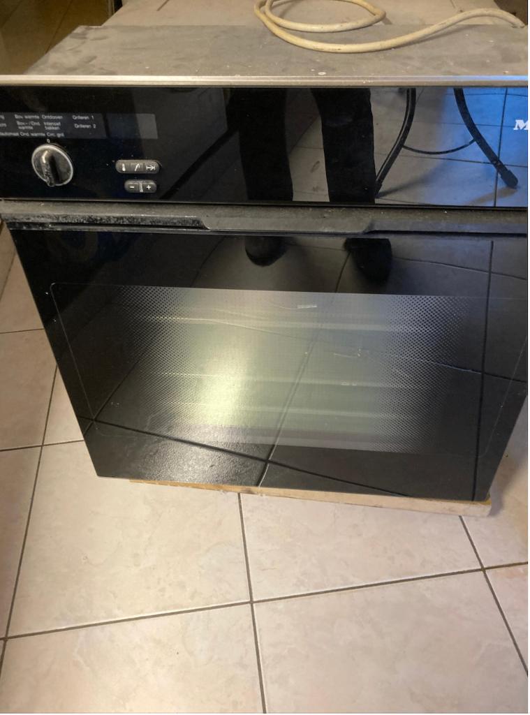 Miele inbouwoven H215 – degelijk, werkt perfect, Ophalen, Minder dan 45 cm, Gebruikt, Oven