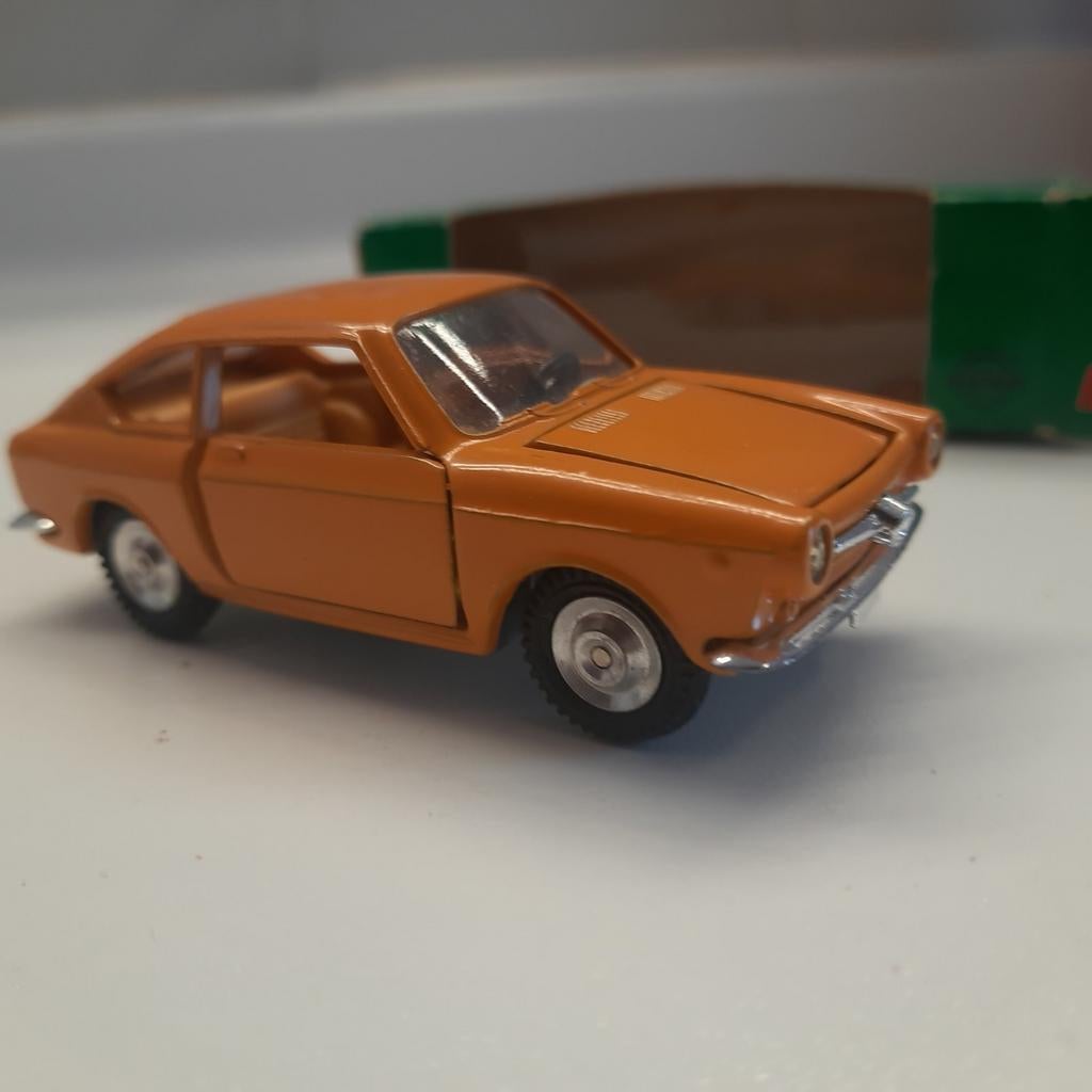 GAMA MINI N 9690 FIAT 850 COUPÉ *VINTAGE*MIB*, Hobby & Loisirs créatifs, Voitures miniatures | 1:43, Neuf, Voiture, Gama, Enlèvement