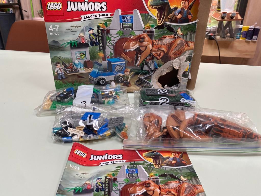 Jurassic Lego 10758 - volledig en uitgesorteerd, Kinderen en Baby's, Speelgoed | Duplo en Lego, Gebruikt, Lego, Complete set, Ophalen of Verzenden