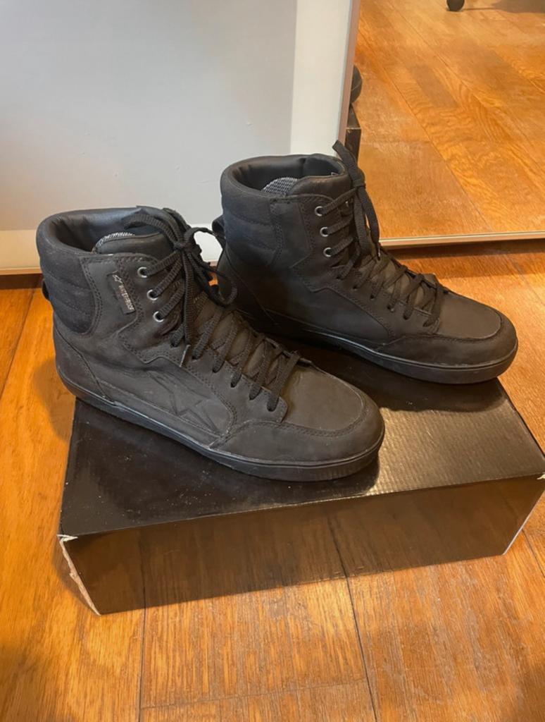 Chaussures Alpinestars J6 Waterproof T.41, Motos, Vêtements | Vêtements de moto, Bottes, Enlèvement ou Envoi