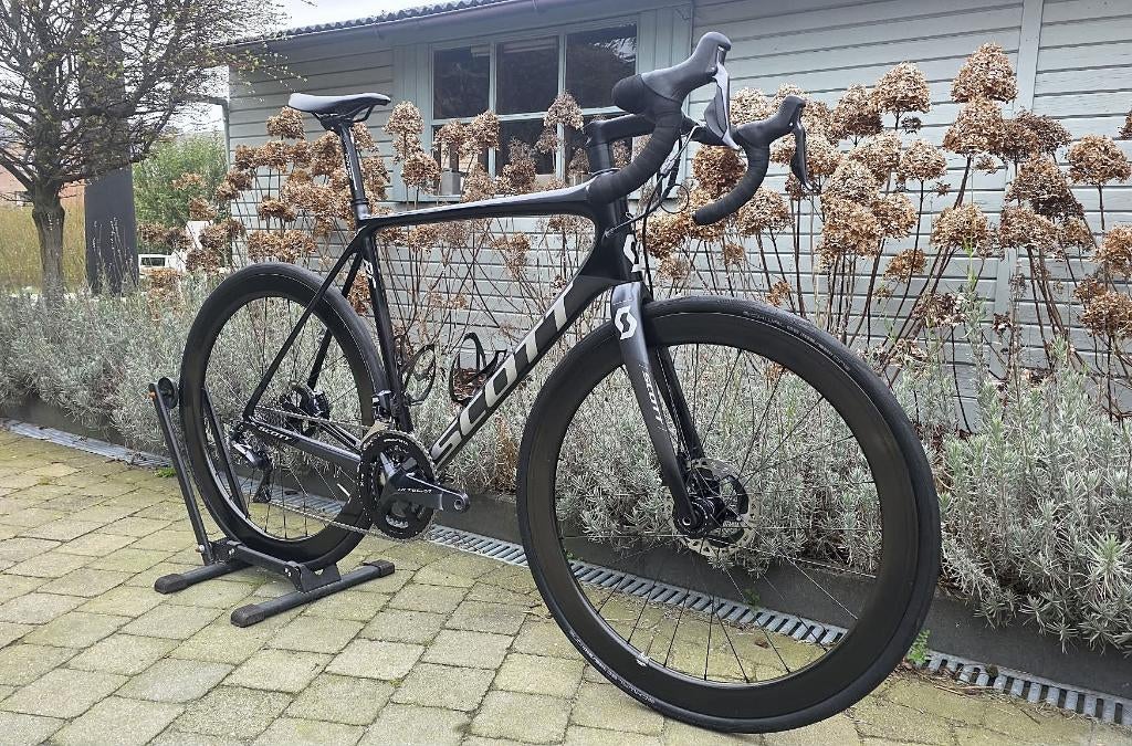 Scott Addict RC15 Ultegra Di2 + Carbon Wheels, Fietsen en Brommers, Ophalen, Carbon, Zo goed als nieuw, 57 tot 61 cm