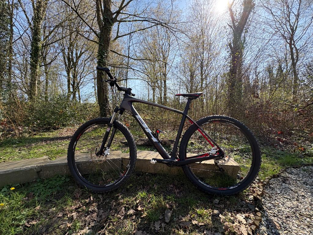 Mountainbike BH Ultimate RC 29er (29 inch) hardtail carbon, Fietsen en Brommers, Hardtail, Heren, Zo goed als nieuw, 53 tot 57 cm