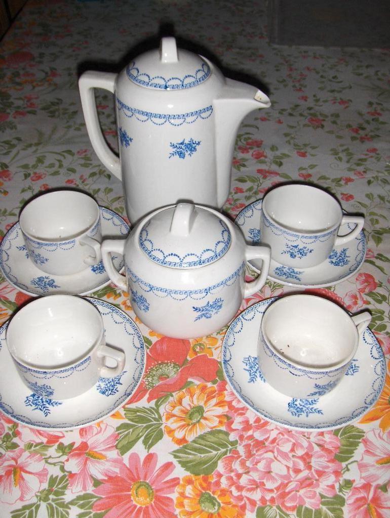 Service à café. Ceranord St amand 427 . Etat impeccable., Antiquités & Art, Enlèvement