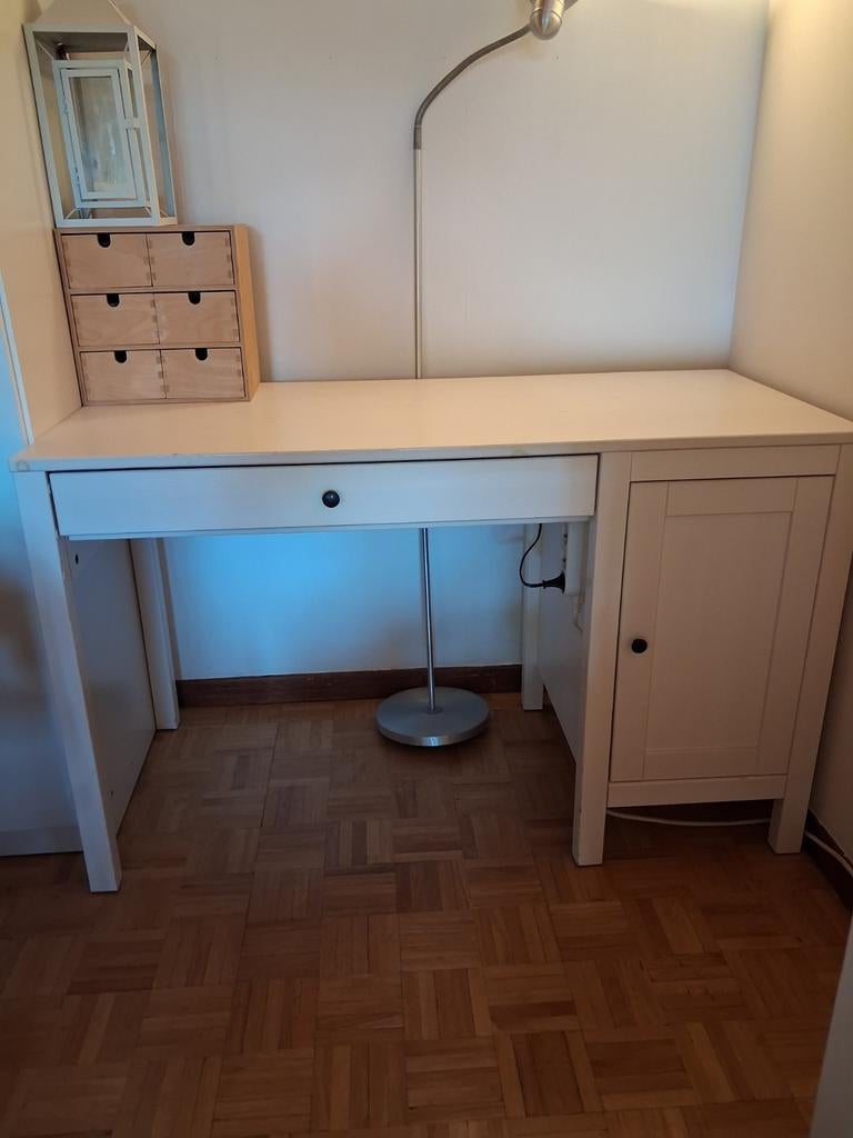 Bureau ikea hemnes, Enlèvement, Utilisé, IKEA, Bois