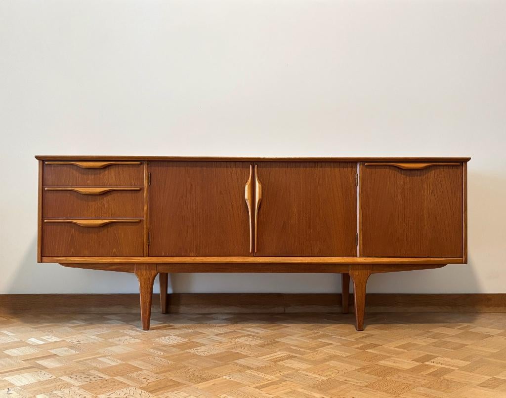 Vintage mid-century dressoir / sideboard in teak, Ophalen, Met deur(en), 150 tot 200 cm, Teakhout