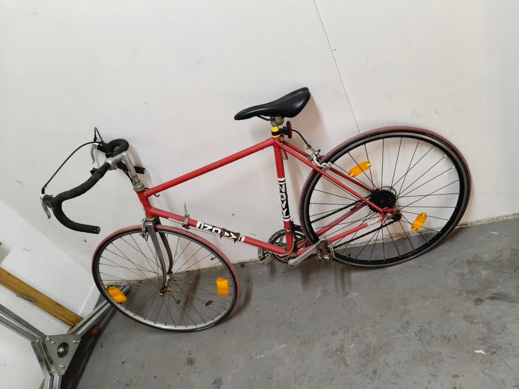 Velo de course de marque novy a vitesse, Vélos & Vélomoteurs, Enlèvement