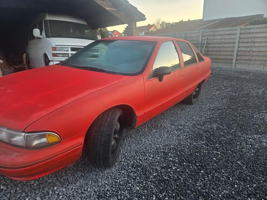 Chevrolet caprice, Autos, Chevrolet, Rouge, Achat, 170 kW, 5 portes