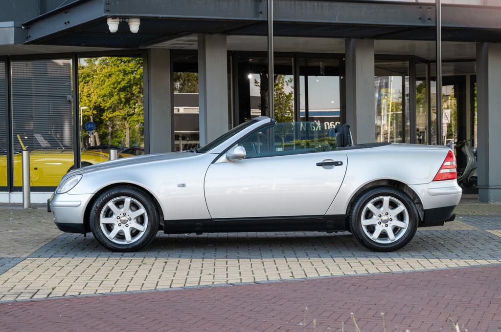 Mercedes-Benz SLK SLK 230 KOMPRESSOR ( R170 ) (automatique), Autos, Cuir, Argent ou Gris, Achat, Entreprise