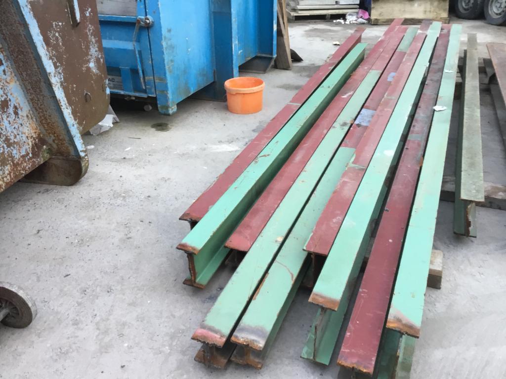 Diverse poutrels, Doe-het-zelf en Bouw, Metalen, Ophalen, Zo goed als nieuw