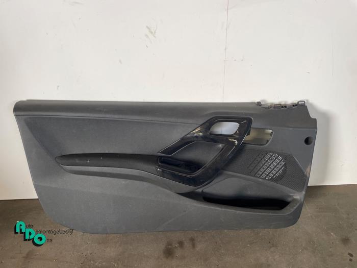 Portierbekleding 2Deurs links van een Peugeot 208 (208 12-), Gebruikt, -, -, Ophalen of Verzenden