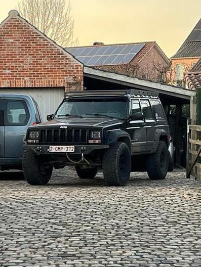 Jeep cherokee xj 4.0I high output, Auto's, Automaat, 135 kW, Zwart, 3960 cc