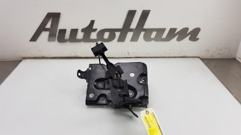 ACCUBAK Toyota Yaris III (P13) (01-2010/09-2020), Gebruikt, Toyota