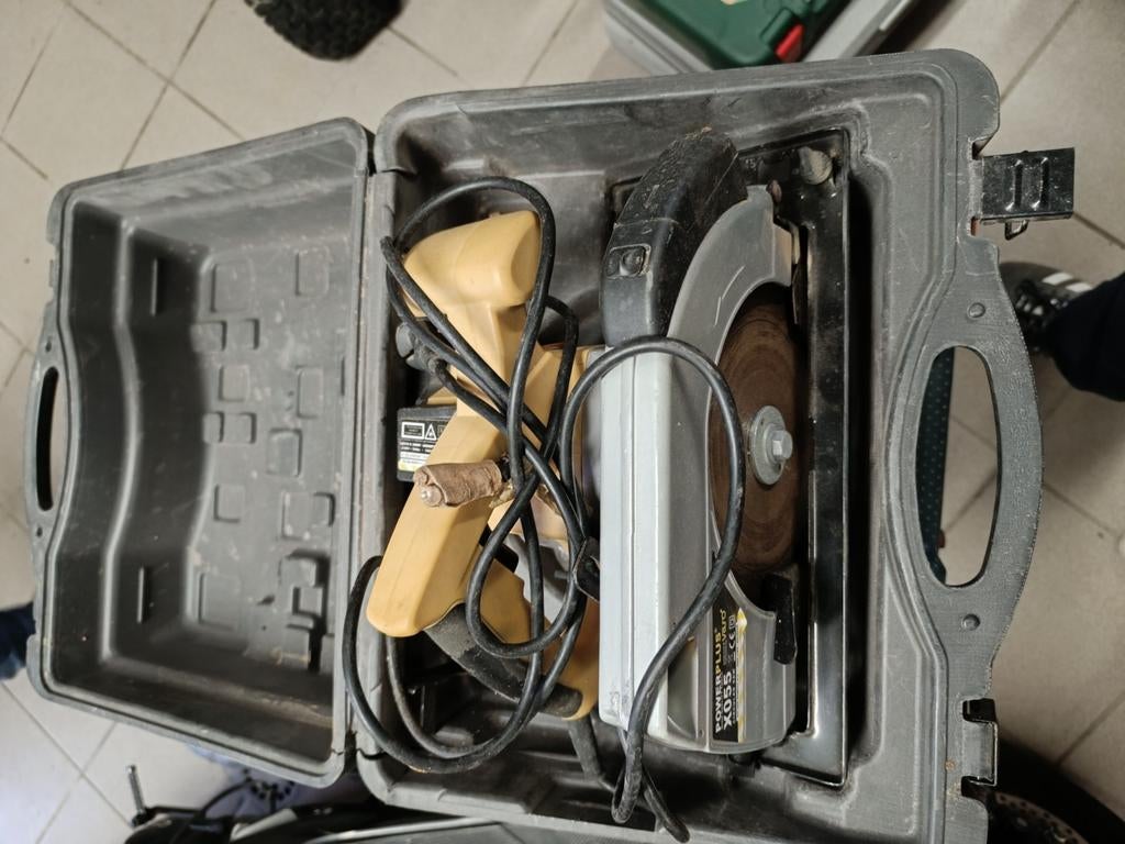 Powerplus POWX055, Bricolage & Construction, Outillage | Scies mécaniques, Enlèvement