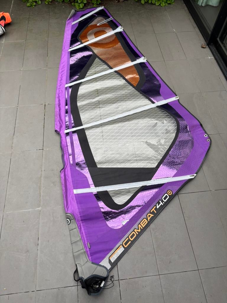 Neil Pryde Combat 4 m, Sports nautiques & Bateaux, Moins de 5 m², Comme neuf, Enlèvement, Avec sac de transport