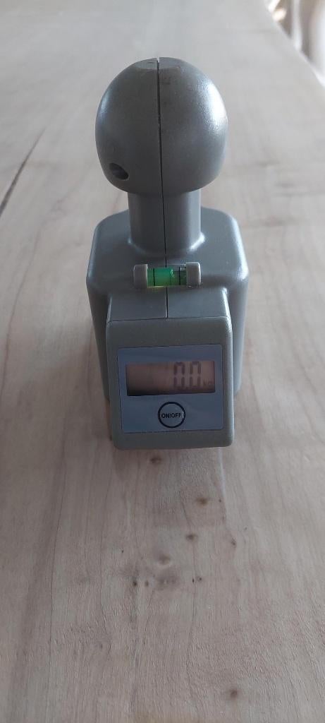 Kogeldrukmeter digitaal met waterpas - zo goed als nieuw, Caravans en Kamperen, Caravanaccessoires, Zo goed als nieuw, Ophalen of Verzenden