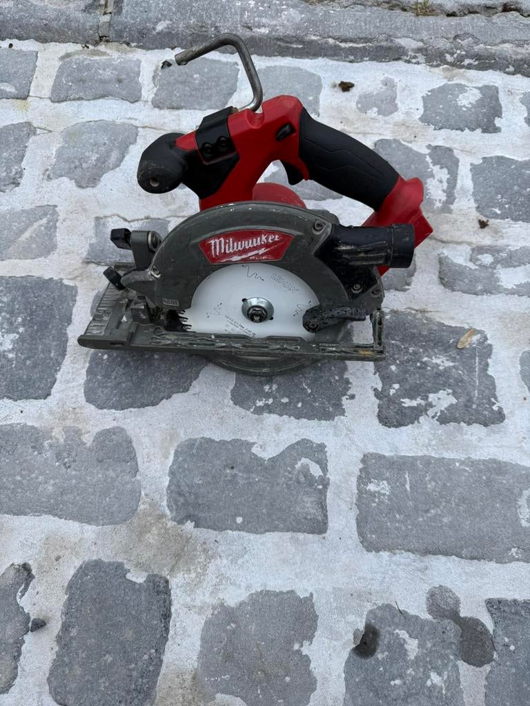 Circulaire Milwaukee, Bricolage & Construction, Enlèvement ou Envoi, Utilisé