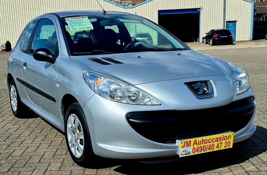 Peugeot 206 plus 1.1 essence ️, Autos, Peugeot, Entreprise, ABS, Airbags, Alarme, Ordinateur de bord, Verrouillage central, Electronic Stability Program (ESP)