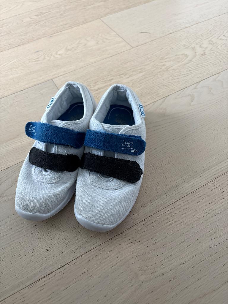 Deto turnschoen maat 35/36, Gebruikt, Ophalen of Verzenden, Jongen of Meisje, Sportschoenen