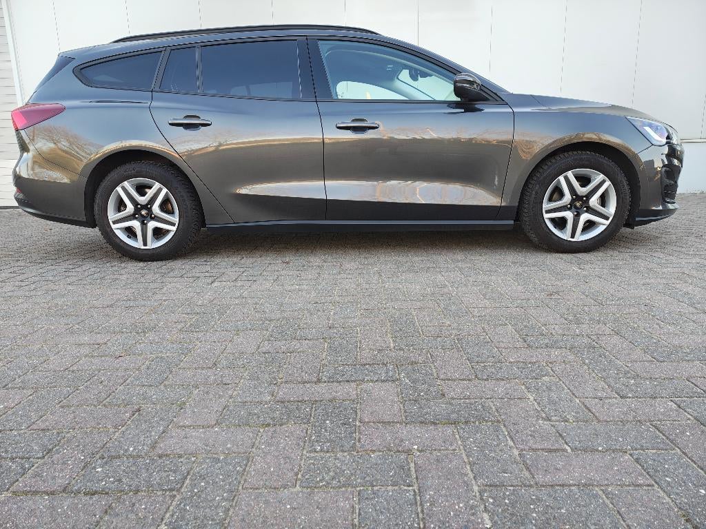 Ford Focus Diesel Connecté Automatique Ecoblue, Autos, Focus, Argent ou Gris, Achat, Electronic Stability Program (ESP)