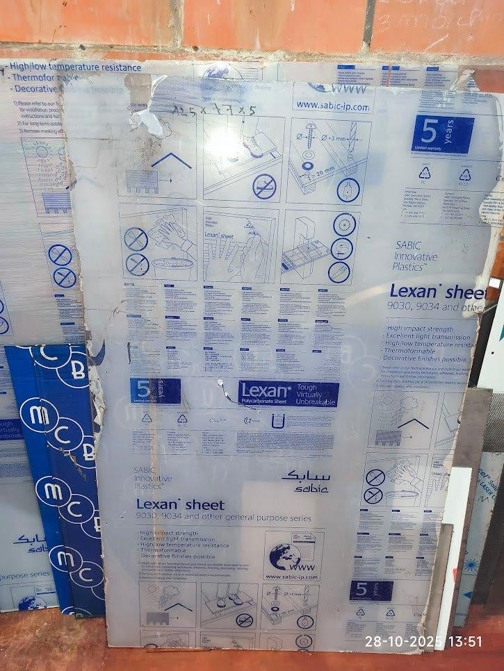 2 x grote plexiglas platen plexyglas 1x4 en 1x5mm dik, Ophalen, Nieuw, Overige materialen, Minder dan 20 mm