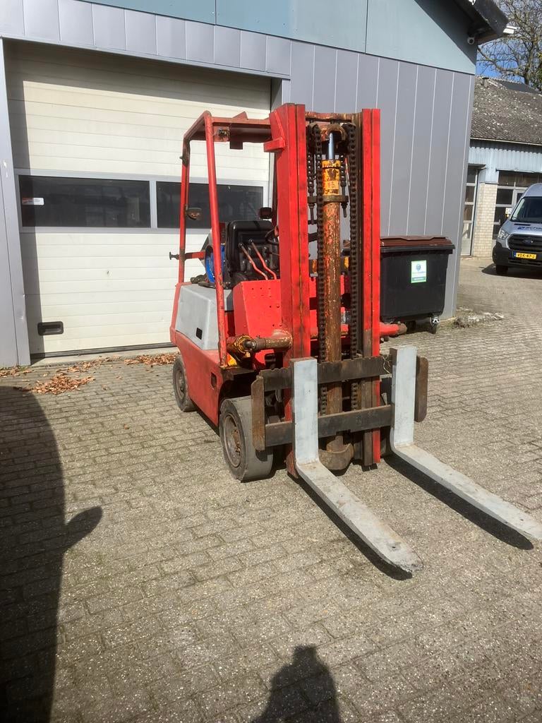 Toyota heftruck lpg 1,5 ton, Zakelijke goederen, Machines en Bouw | Heftrucks en Intern transport, Ophalen, LPG, Heftruck