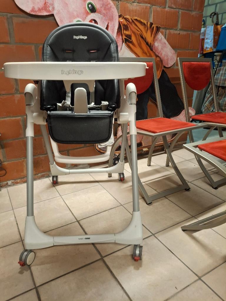 Chaise haute  bébé, Enfants & Bébés, Enlèvement, Utilisé, Autres types