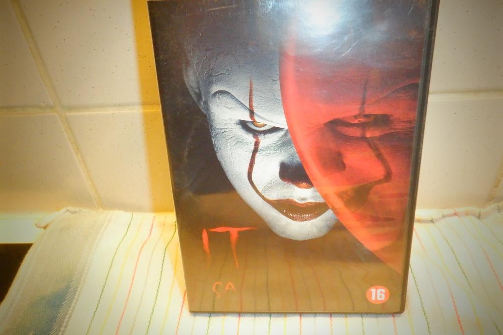 DVD IT CA., CD & DVD, DVD | Horreur, À partir de 16 ans, Enlèvement ou Envoi, Comme neuf, Gore