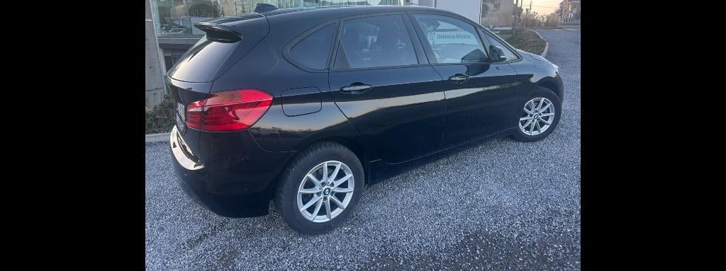 BMW ACTIVE TOURER 216DA AUTO/TOITPANO/ADBLUE/GPS/PDC/CARNET, Auto's, BMW, Monovolume, Zwart, 5 deurs, Particulier