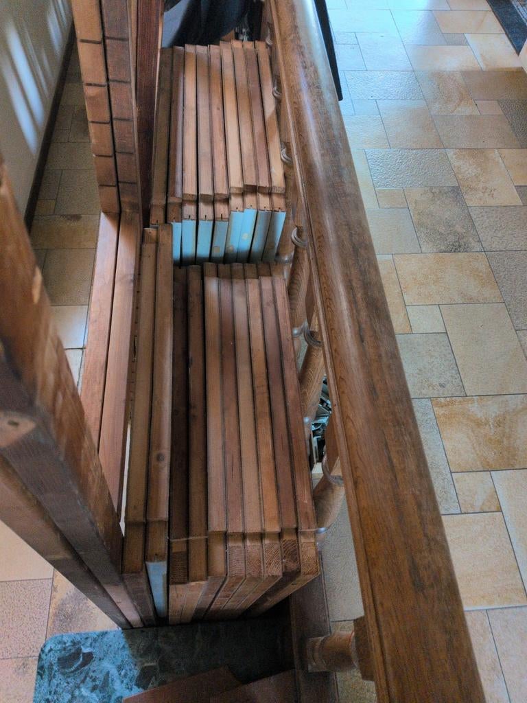 Industrieel houten rek, Ophalen